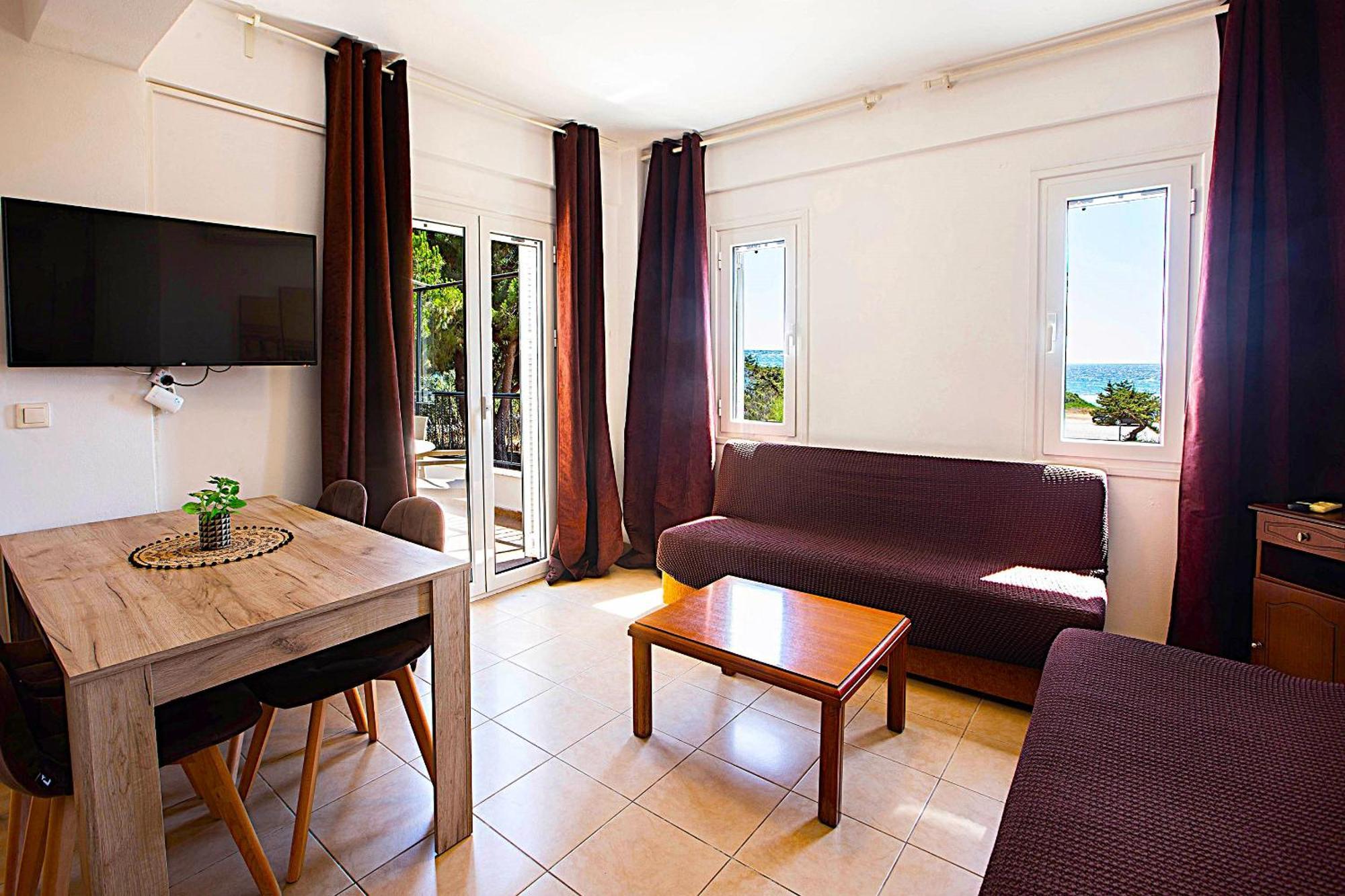 Romanos Beach Villas Exterior foto